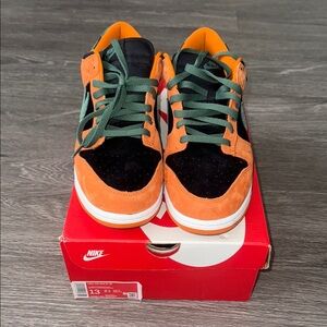 Nike Men's Orange and Black Sneakers